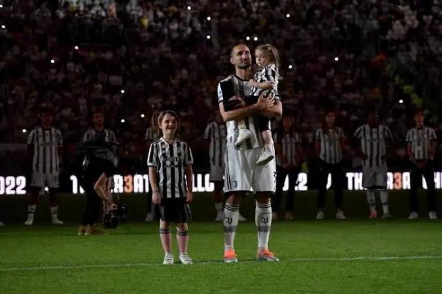 1653264296107009404.jpg 基耶利尼.jpg